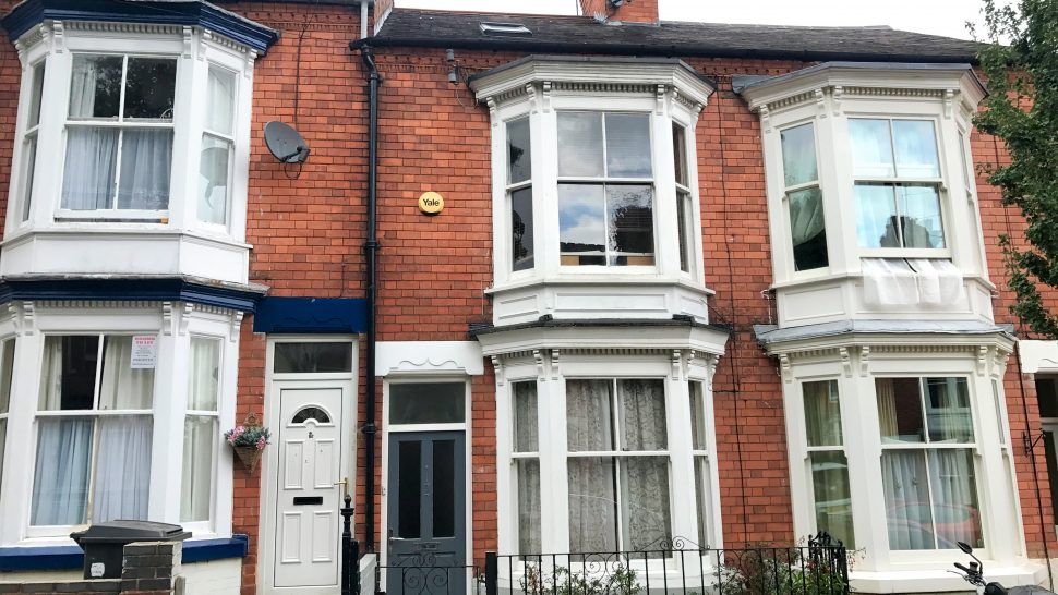 Four Bed property near Narborough Road Harrow Road Sulets