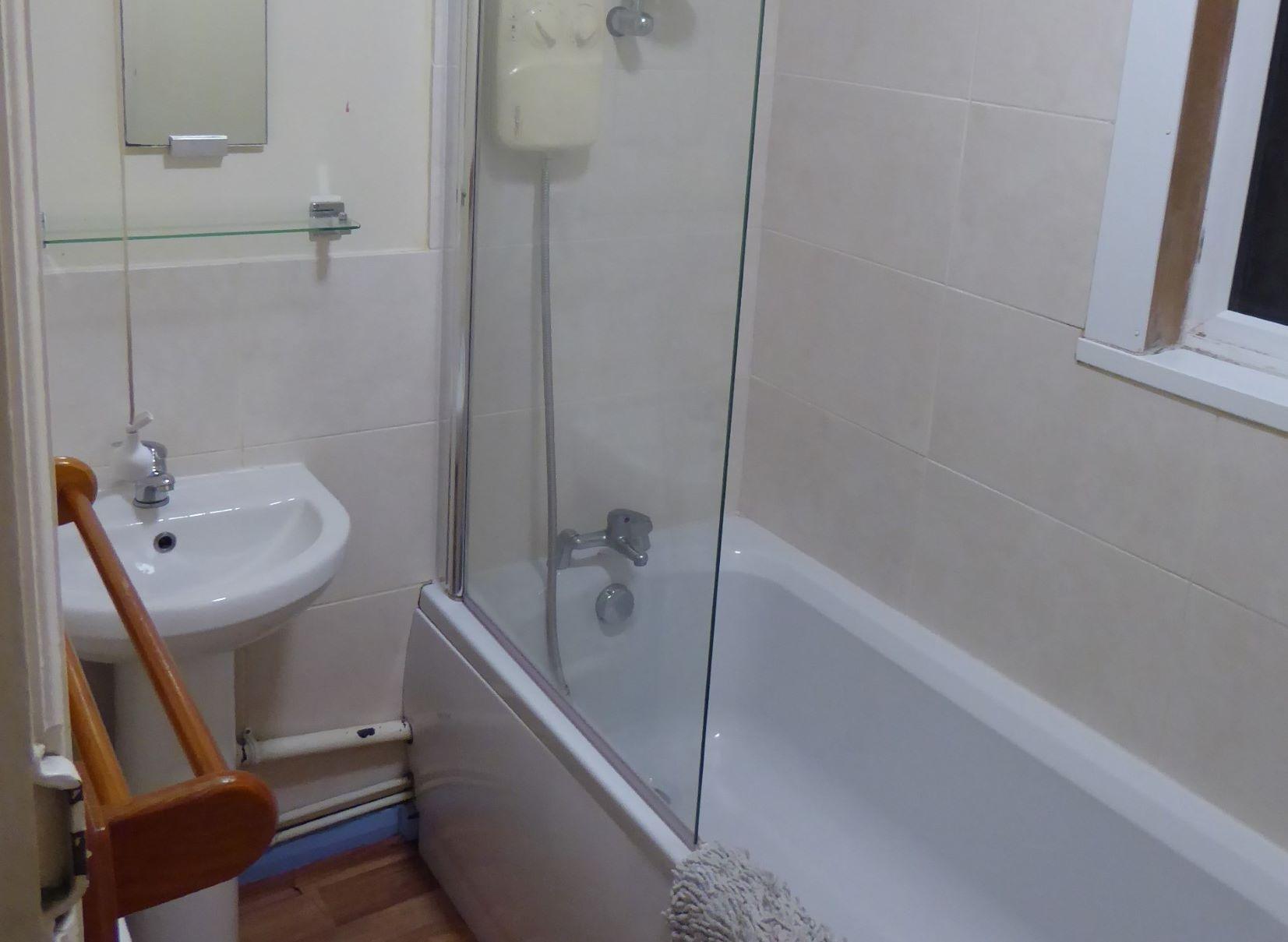 Vaughan Street (3 bed) Sulets